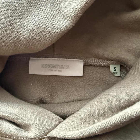 Fear of God Essentials hoodie (size small) - Picture 6 of 7